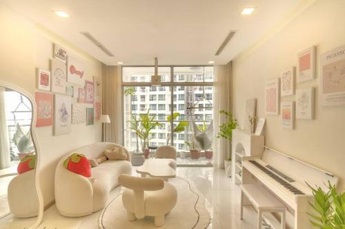 Gallery 2BRs Apartment in Park 5 - Vinhomes Central Park