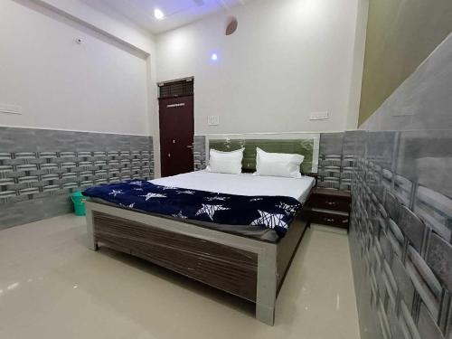 OYO Home Parmeshwari Palace Homestay