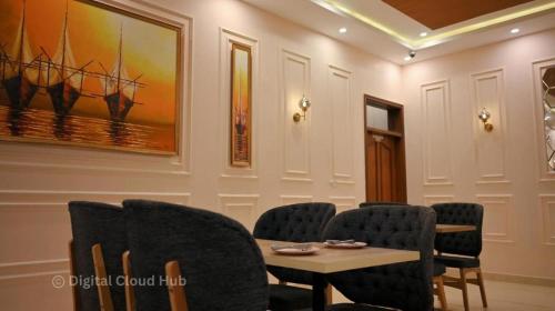 Ambassador Hotel Clifton