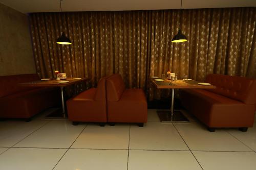 HOTEL SVM GRAND RAMANTHAPUR