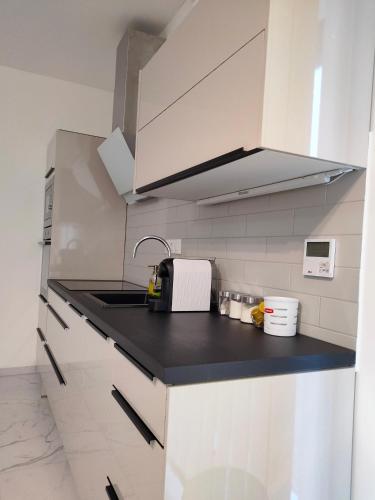 ห้องครัว, Pe-Ki Apartman Székesfehérvár (Pe-Ki Apartman Szekesfehervar) in วาราเลีย