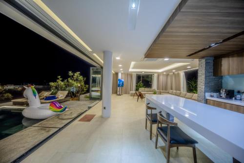 Facilities, Ocean Front Villa Nha Trang in Vĩnh Trường