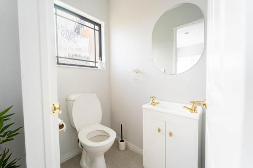 Family Friendly Oceanview Howick Home - Pets+, Auckland (zdjęcie 10)