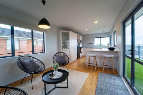 Family Friendly Oceanview Howick Home - Pets+, Auckland (zdjęcie 7)