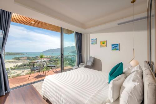 Nha Trang Oceanfront Luxury Villa Anh Nguyen