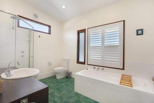 Sea View Timber Escape