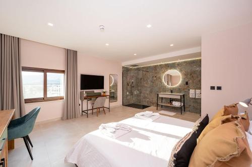 Viewpoint Boutique Living - image 11