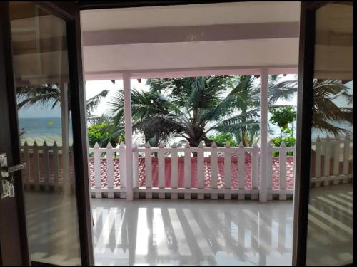 Peles Windsong wooden cottages — Photo 5