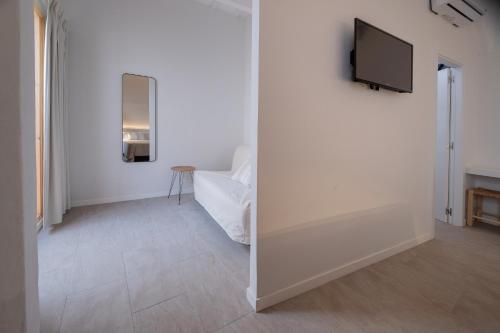 Superior Quadruple Room image 4