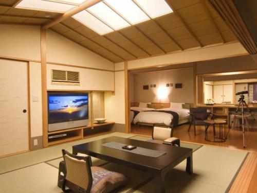 Deluxe Twin Room with Tatami Area