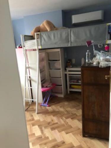 Stay in maison de metre in Etterbeek, Brusel (fotografie 9)