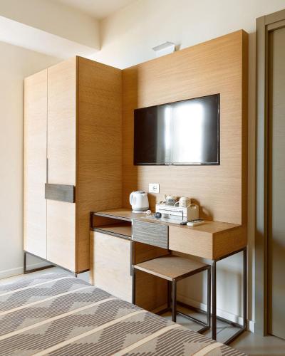 Deluxe Double Room with Sea View image 10