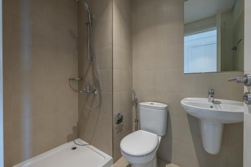 3BDR with Maid Room I Downtown I Burj Khaliva View - image 3