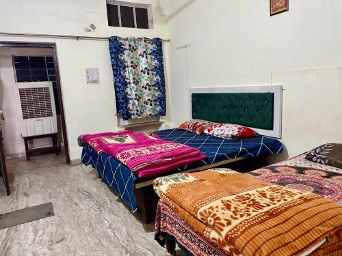 GARG COMPLEX GUESTHOUSE