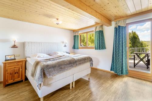 Deluxe Double Room Country Style