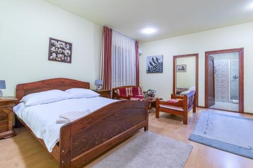 Kisduna Etterem-Panzio in Dunaharaszti