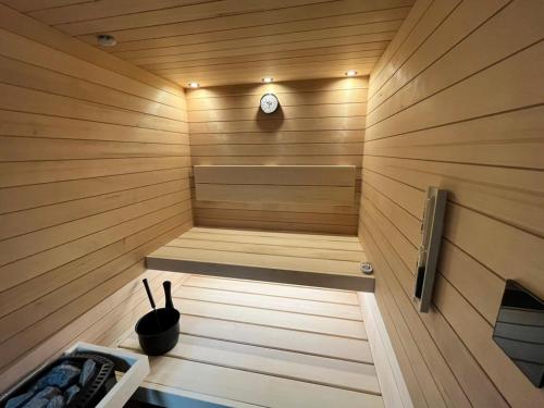 Sauna, Csipetnyi Csobbanás Vendégház (Csipetnyi Csobbanas Vendeghaz) in Alsóörs