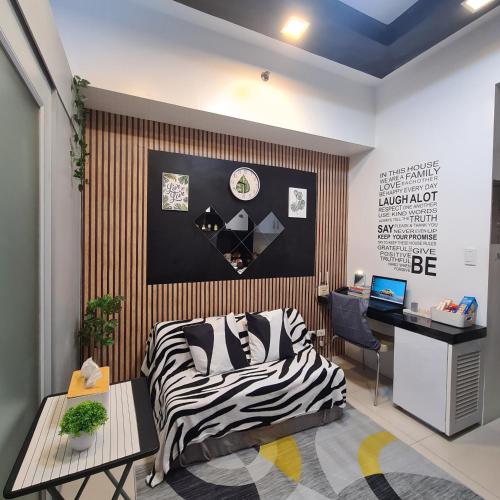 Cozy and Lovely 1 Bedroom with Balcony near MRT Boni with WiFi and Netflix
