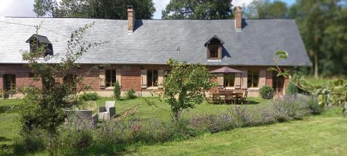Dārzs, Chambres d'hôtes à 2 km de veules les Roses (Chambres d'hotes a 2 km de veules les Roses) in Angiens