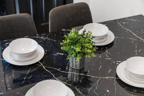 Charming 2 BR Home in Philadelphia, Ideal Location, Ample Parking! Charming 2 BR Home in Philadelphia, Ideal Location, Ample Parking!