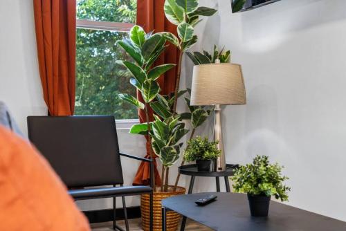 Charming 2 BR Home in Philadelphia, Ideal Location, Ample Parking! Charming 2 BR Home in Philadelphia, Ideal Location, Ample Parking!