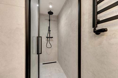 Studio Apartment with Sea View image 10