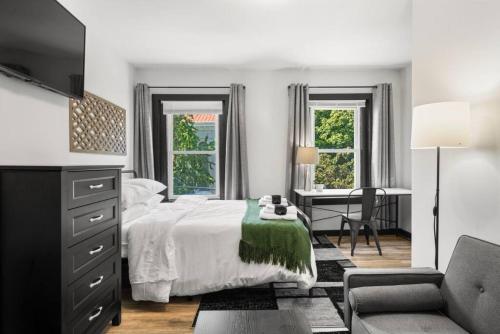 Center City Philly Home, Cozy 1-BR, Ideal Location for 4 Guests! Center City Philly Home, Cozy 1-BR, Ideal Location for 4 Guests!