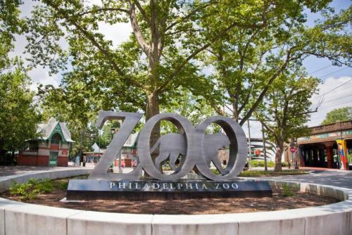 Modern City Luxury Home with Ample Parking in Charming Philly! Modern City Luxury Home with Ample Parking in Charming Philly!