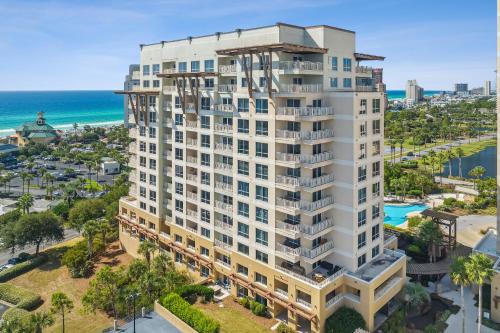 Luau at Sandestin Tower I & II - image 11