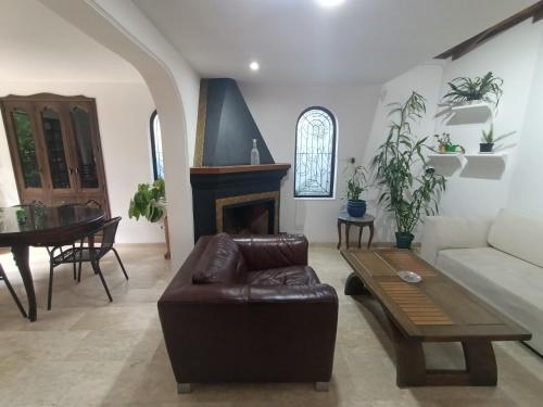 Casa Campestre con terraza para 10 Poblado S Lucas 108, Medellín (photo 8)
