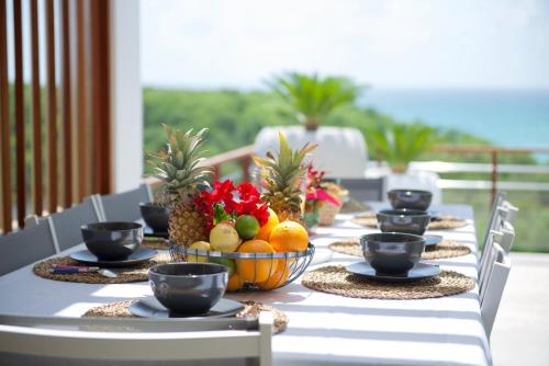 Facilities, THE VIEW - Magnifique Villa face a la Mer in Mare Gaillard