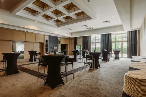 Serwir Hotel - image 7