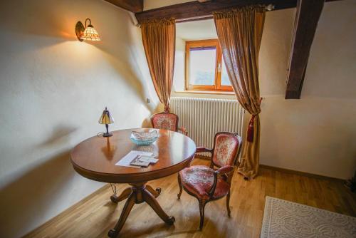 Seadmed, Hotel & Tagungszentrum Schloss Hohenfels in Hohenfels (Baden-Wurttemberg)