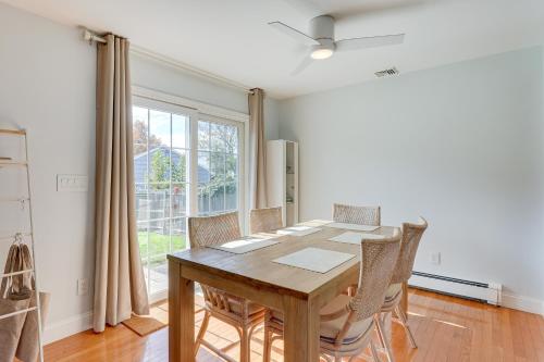 Charming West Haven Home - Walk to Beach! in West Haven, USA