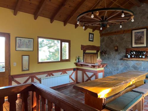 Food and beverages, Casona con hermosa vista al valle de San Martin in Lolog