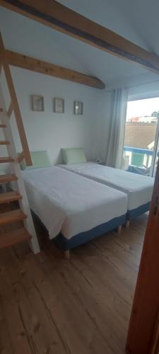  Porto Pim Guest House, Pension in Horta