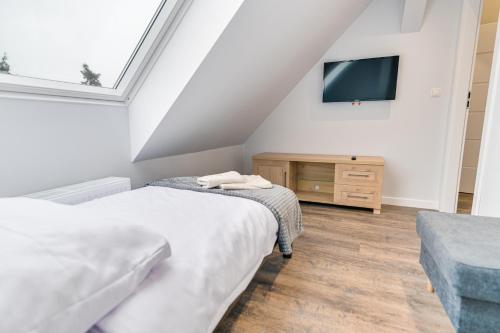 VIP Apartment A 64qm 4 Zi DG Wohnung klimatisiert großes Bad u Küche max 4 Gäste inklusive Schlafsofa