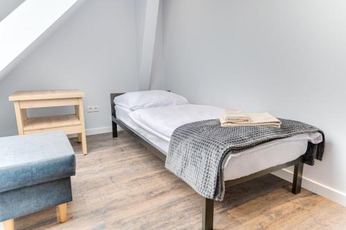 VIP Apartment A 64qm 4 Zi DG Wohnung klimatisiert großes Bad u Küche max 4 Gäste inklusive Schlafsofa