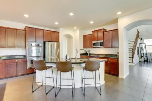 Luxe Family Home w/ Pool, 13 Mi to Dtwn Phoenix! in Laveen