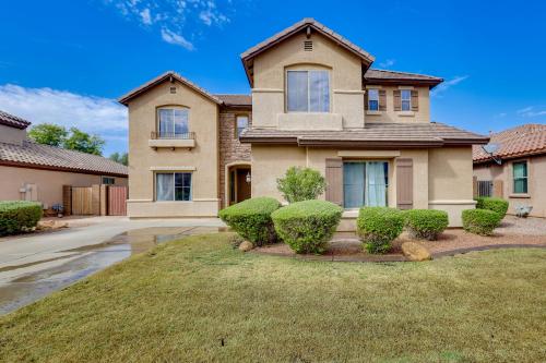 Luxe Family Home w/ Pool, 13 Mi to Dtwn Phoenix! in Laveen
