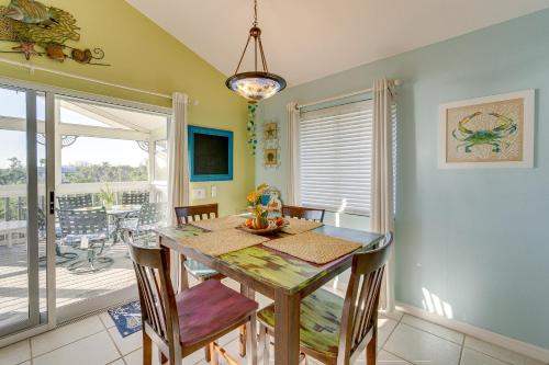 Little Gasparilla Island Paradise: Walk to Beach! in Placida