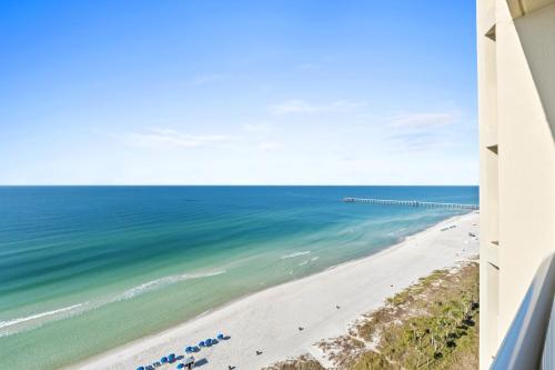 Grand Panama Beach Resort #1808-1 by Book That Condo - image 11