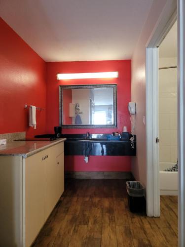 Texas Inn and Suites Raymondville in Raymondville (TX)
