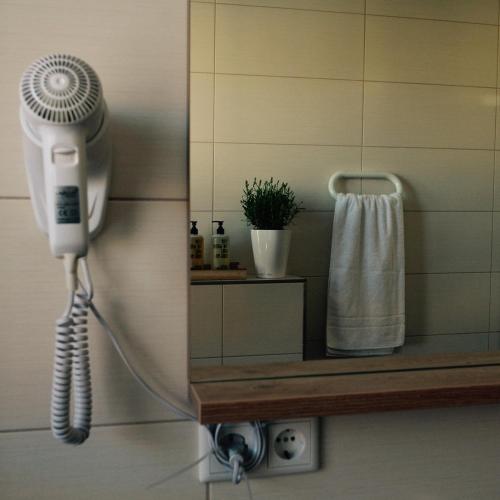 Hotel Five - image 13