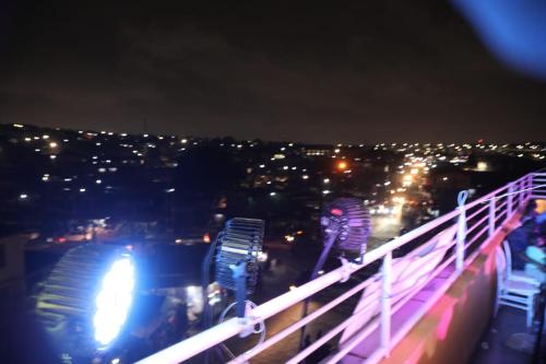 حمام, Texas Royal Hotel in Amasaman