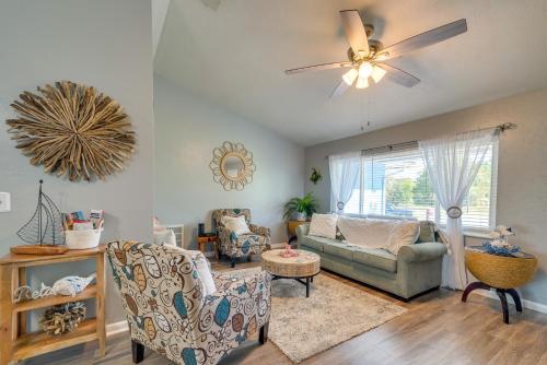 Quiet Beverly Hills Vacation Rental with Pool and Spa! in Beverly Hills, USA