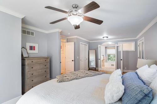 Living Among The Oaks Living Among The Oaks