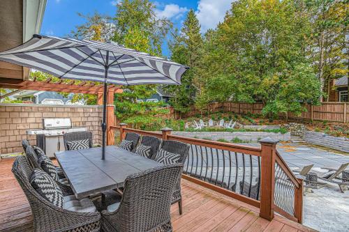 Living Among The Oaks Living Among The Oaks