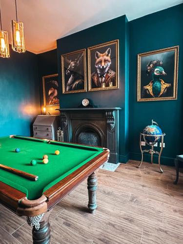 Ty Crindau by Solace Stays (Pool Table) in Shaftbury