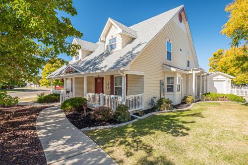 . Bright Star Modern Charmer Close To Town